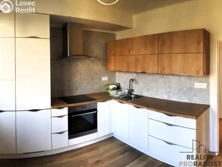 Rent apartment 2+1 Praha, Nad Ondřejovem č. 2