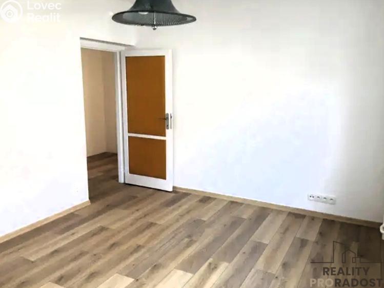 Rent apartment 2+1 Praha, Nad Ondřejovem č. 6