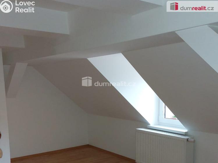 Prodej bytu 4+KK Cheb, Růžový kopeček č. 10