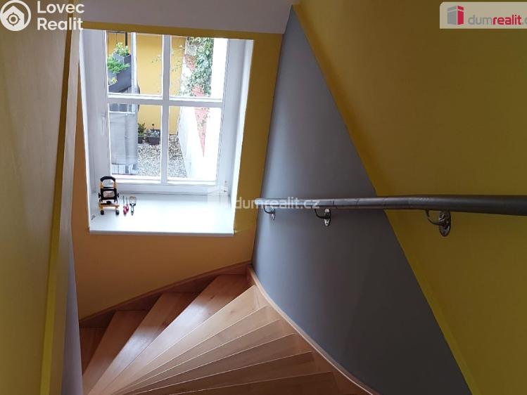 Prodej bytu 4+KK Cheb, Růžový kopeček č. 17