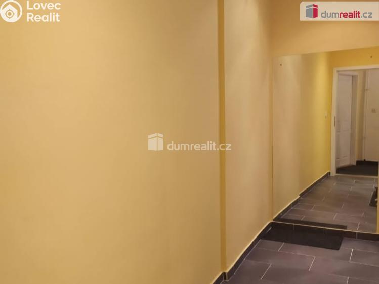 Prodej bytu 4+KK Cheb, Růžový kopeček č. 18