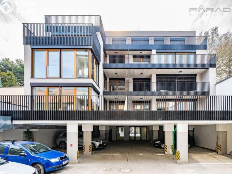 Pronájem bytu 2+KK Praha, Bělohorská č. 14