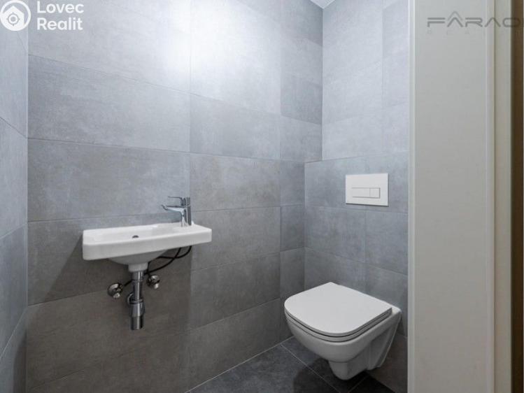 Pronájem bytu 2+KK Praha, Bělohorská č. 8