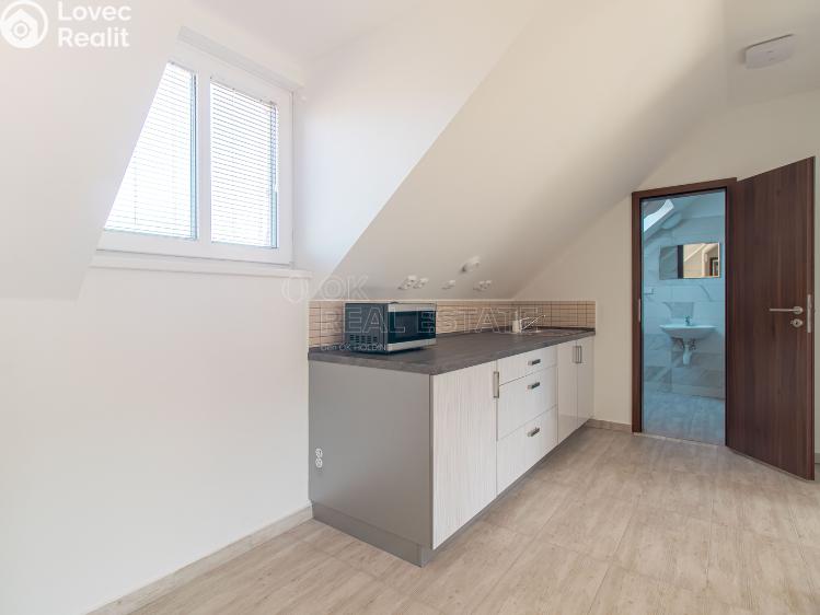 Prodej ubytovacího zařízení Horní Stropnice č. 37