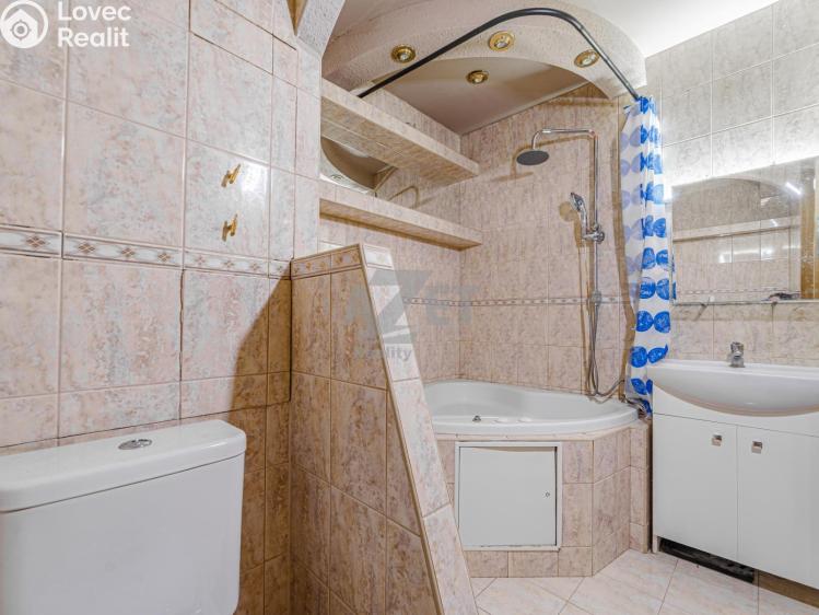 Prodej bytu 3+1 Ostrava, Hulvácká 2824/26 č. 13