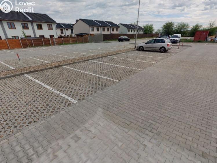 Prodej garážového stání Chýně, Uherova 1099 č. 2