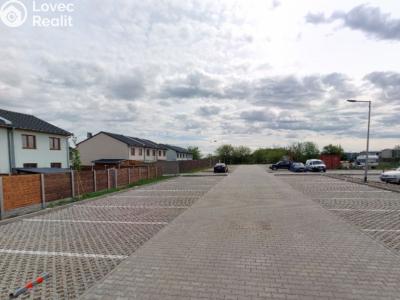 Prodej garážového stání Chýně, Uherova 1099 č. 3