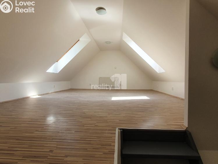 Prodej bytu 2+KK Praha 9, Českobrodská č. 21