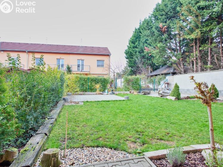 Prodej rodinného domu Zlonín, Modřínová č. 11