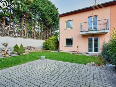 Prodej rodinného domu Zlonín, Modřínová č. 1