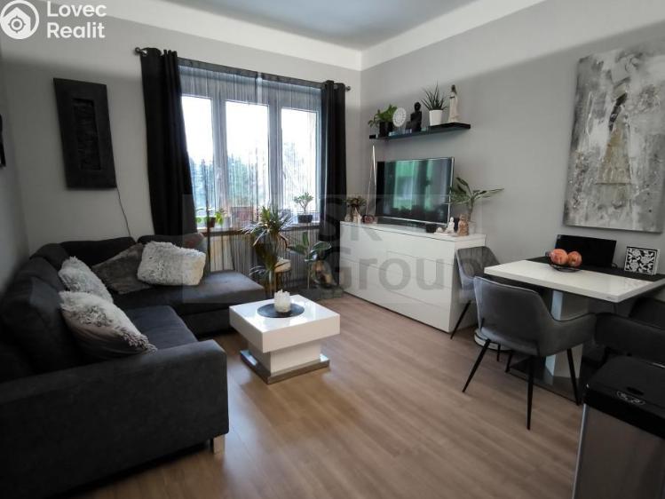 Prodej bytu 2+KK Karlovy Vary, Čankovská 675/59 č. 2