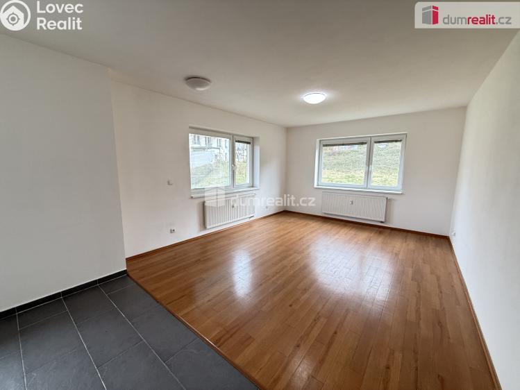 Rent apartment 2+KK Praha 13, Přeučilova č. 5