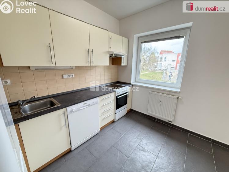 Rent apartment 2+KK Praha 13, Přeučilova č. 6