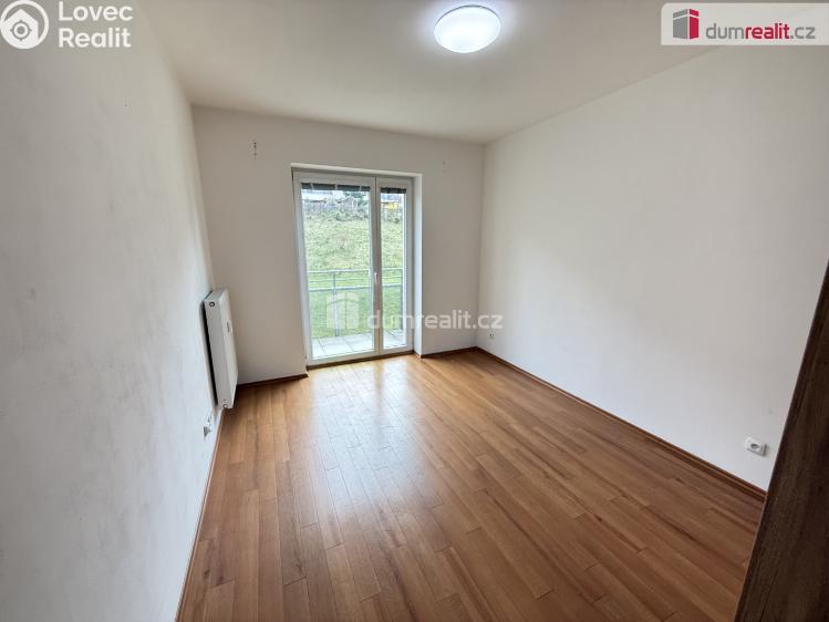 Rent apartment 2+KK Praha 13, Přeučilova č. 7