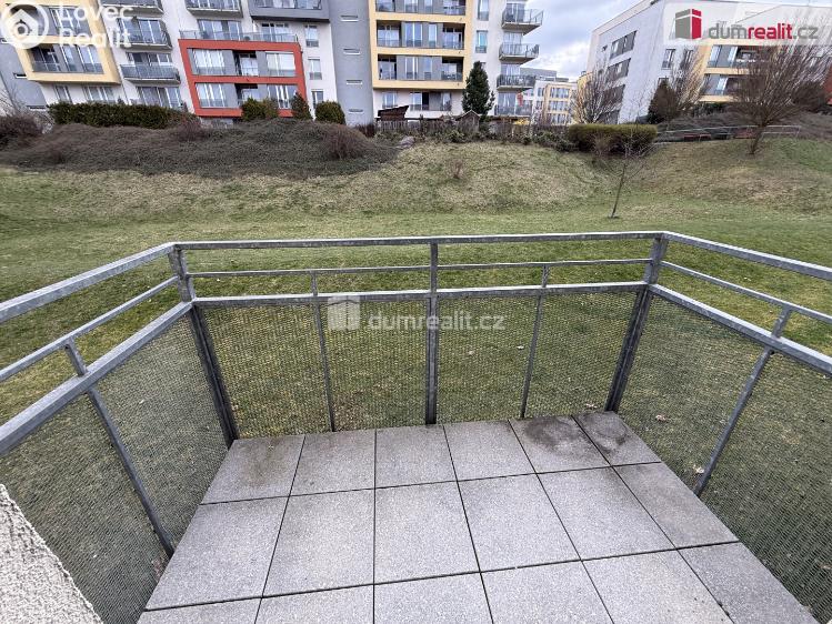 Rent apartment 2+KK Praha 13, Přeučilova č. 10