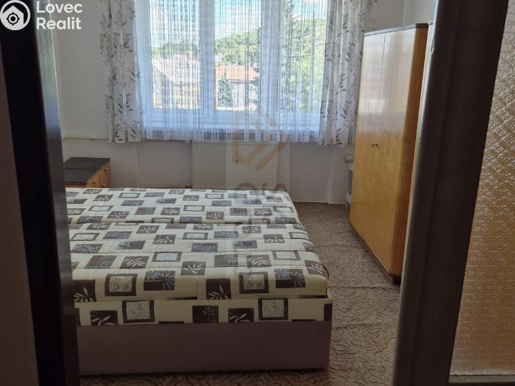 Pronájem bytu 2+1 Sokolov, Jednoty č. 8