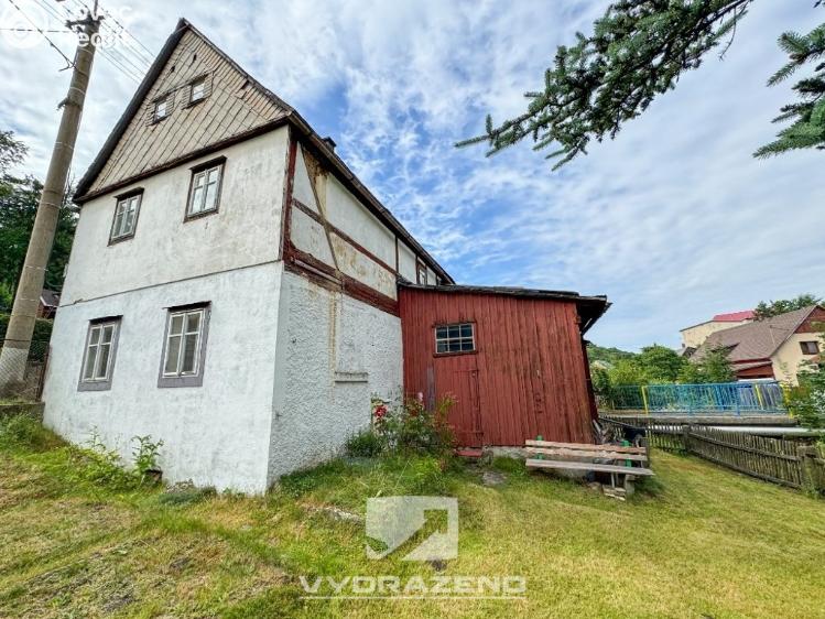 Prodej rodinného domu Petrovice č. 18