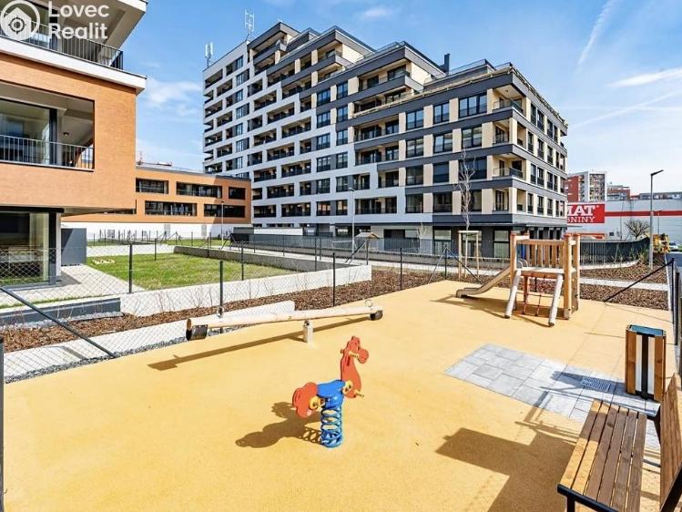 Pronájem bytu 1+KK Praha, Poděbradská č. 4