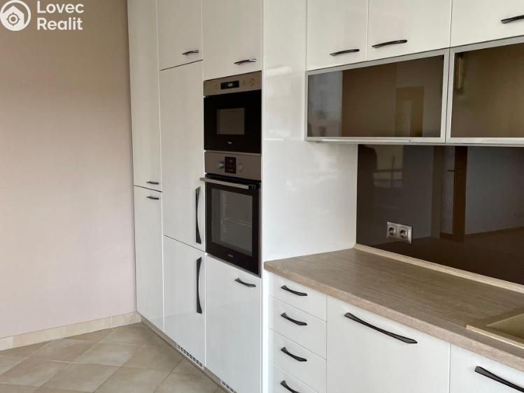 Pronájem bytu 2+KK Praha, Pavla Beneše 750/10 č. 1