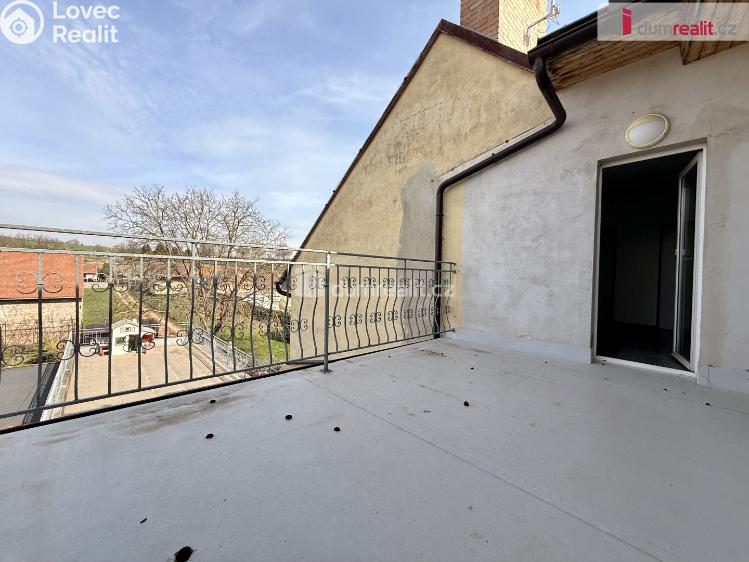 Pronájem bytu 3+1 Vracov, náměstí Míru č. 15