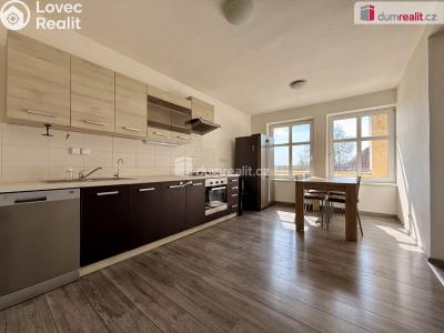 Pronájem bytu 3+1 Vracov, náměstí Míru č. 1