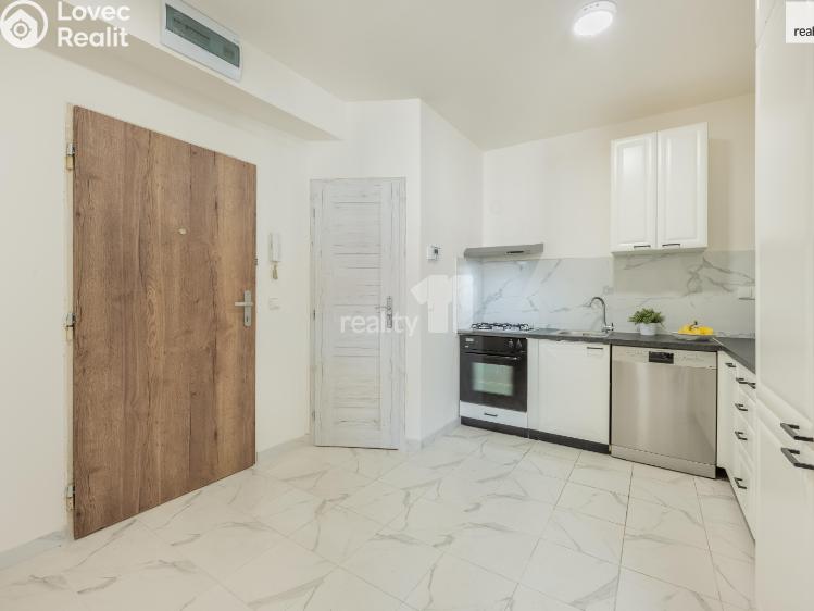 Prodej bytu 2+KK Praha 4, Sedlčanská č. 22