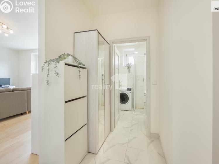 Prodej bytu 2+KK Praha 4, Sedlčanská č. 24