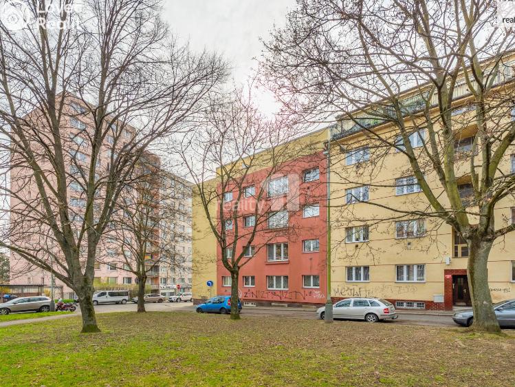 Prodej bytu 2+KK Praha 4, Sedlčanská č. 34