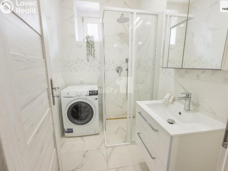 Продаж квартири 2+KK Praha 4, Sedlčanská č. 7