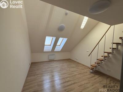 Оренда квартири 3+KK Znojmo, nám. Kpt. Otm. Chlupa č. 2