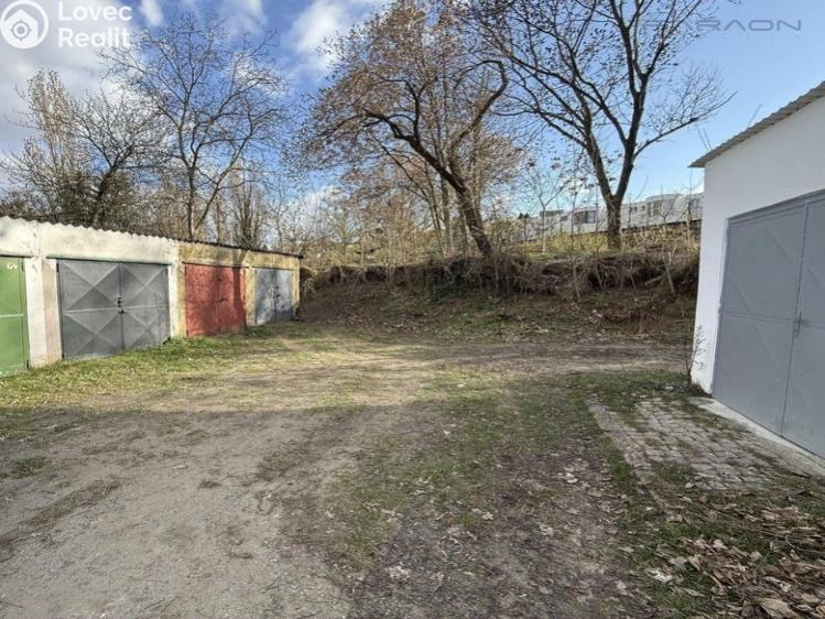 Pronájem garáže Praha, Generála Píky č. 3