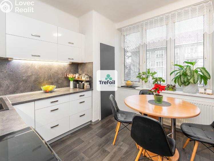 Prodej bytu 3+1 Neratovice, Dr. E. Beneše č. 6