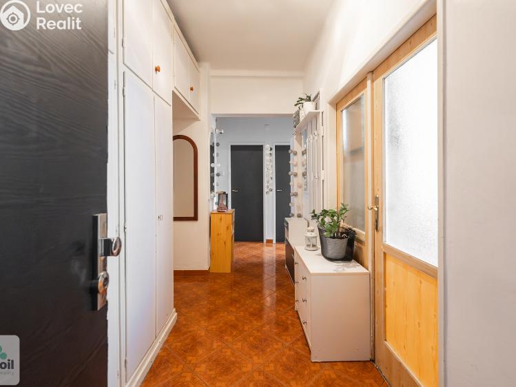 Prodej bytu 3+1 Neratovice, Dr. E. Beneše č. 4