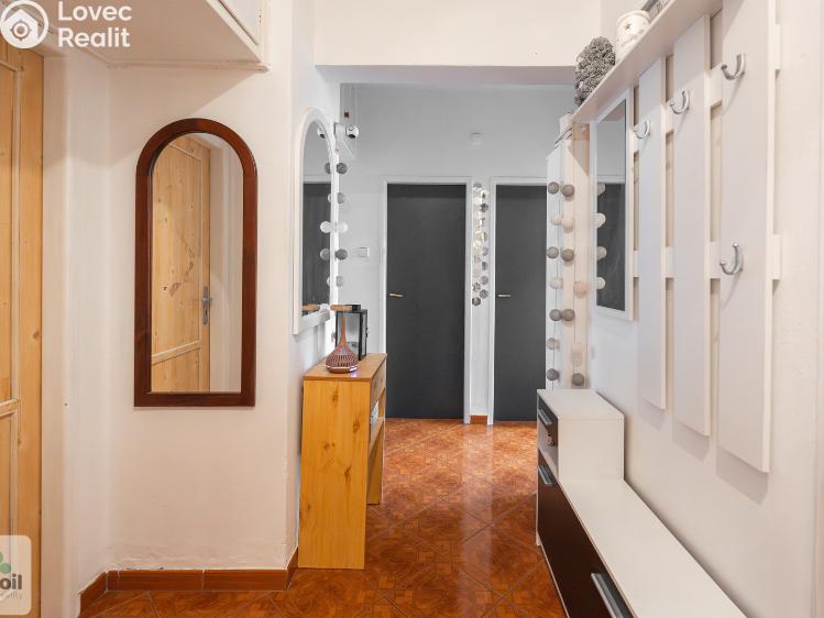 Prodej bytu 3+1 Neratovice, Dr. E. Beneše č. 5