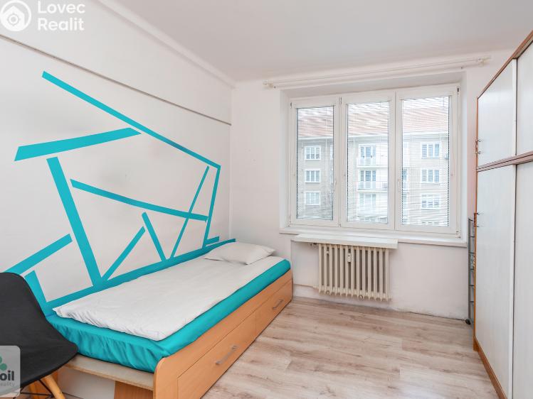 Prodej bytu 3+1 Neratovice, Dr. E. Beneše č. 11