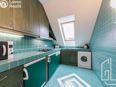 Pronájem bytu 3+1 Praha, Odborů č. 4