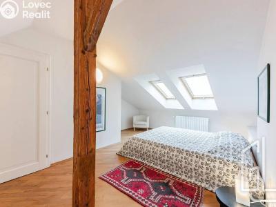 Pronájem bytu 3+1 Praha, Odborů č. 5