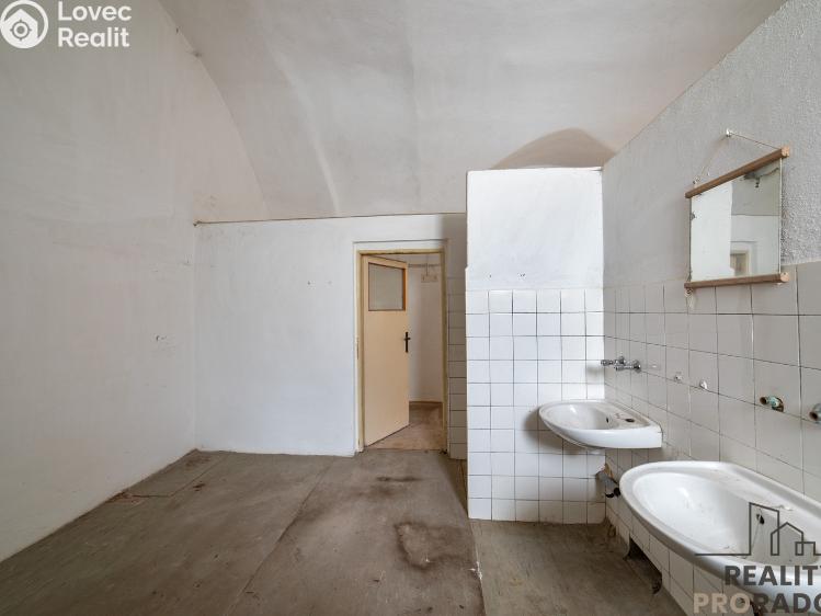 Prodej obchodního prostoru Chudenice, Mírové nám. 165 č. 9
