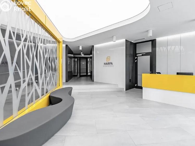 Pronájem bytu 1+KK Praha, Kurta Konráda 2517/1 č. 9