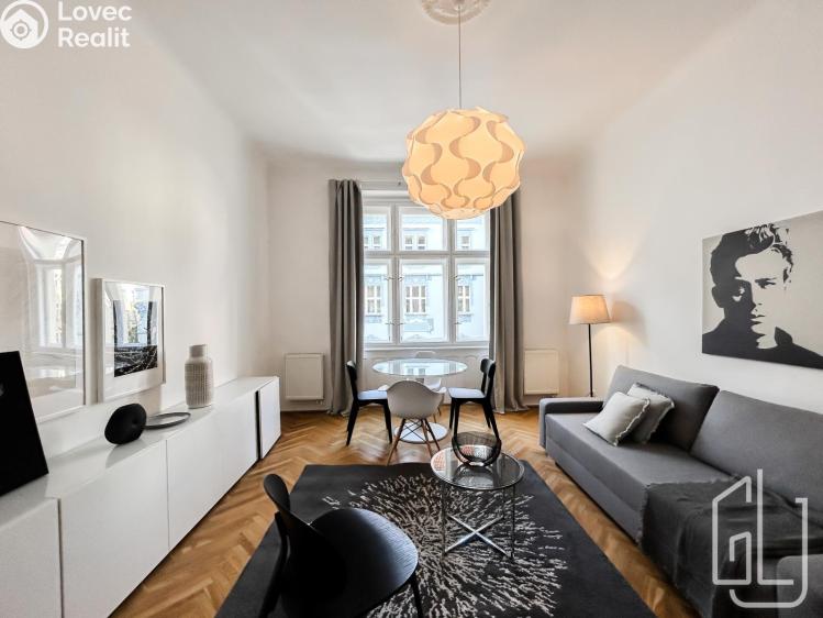 Pronájem bytu 3+1 Praha, Krkonošská č. 13