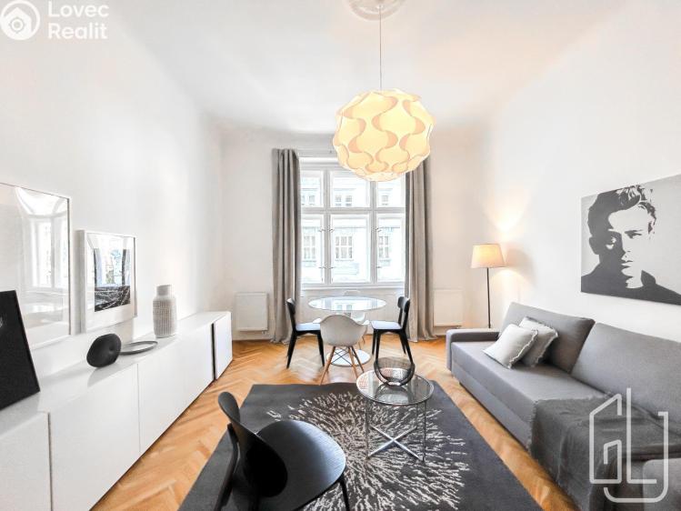 Pronájem bytu 3+1 Praha, Krkonošská č. 2