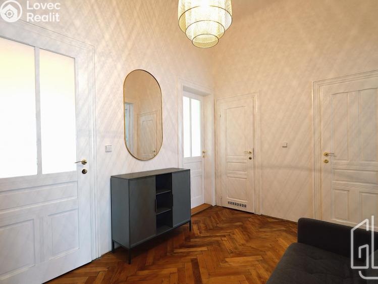 Pronájem bytu 3+1 Praha, Krkonošská č. 9