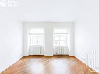 Pronájem bytu 4+1 Praha, Vlašská č. 2