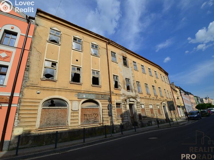 Sale hotel Zlaté Hory, nám. Svobody 50 č. 1