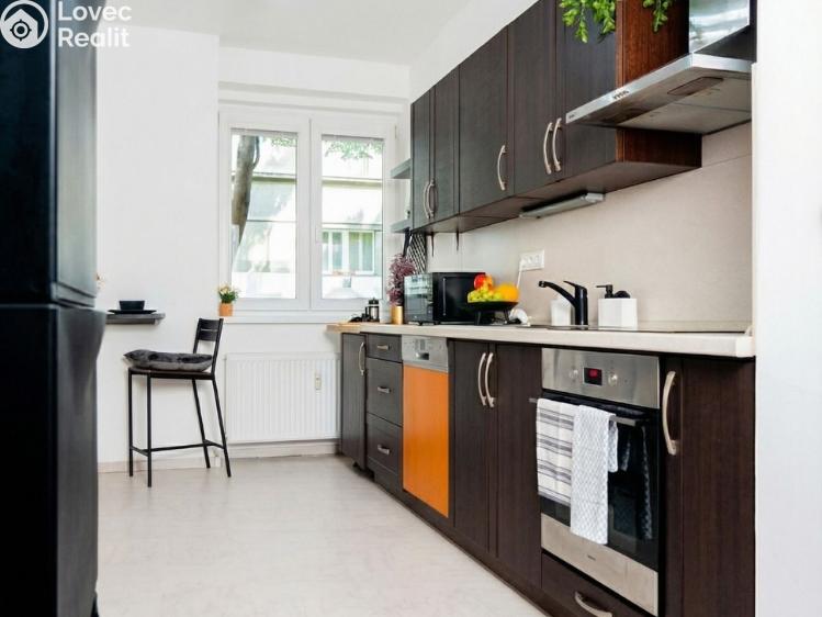 Pronájem bytu 3+KK Praha, Biskupcova č. 1