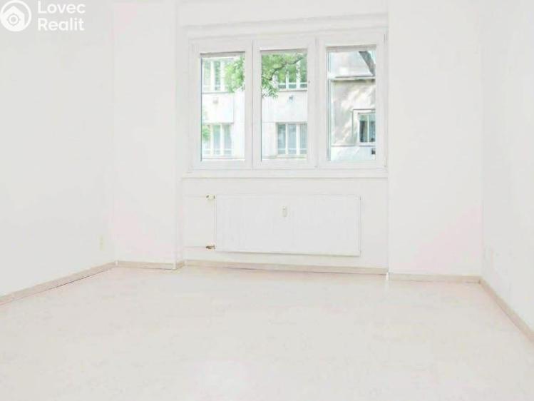 Pronájem bytu 3+KK Praha, Biskupcova č. 2