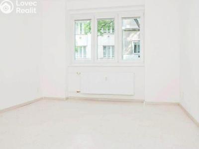 Pronájem bytu 3+KK Praha, Biskupcova č. 2