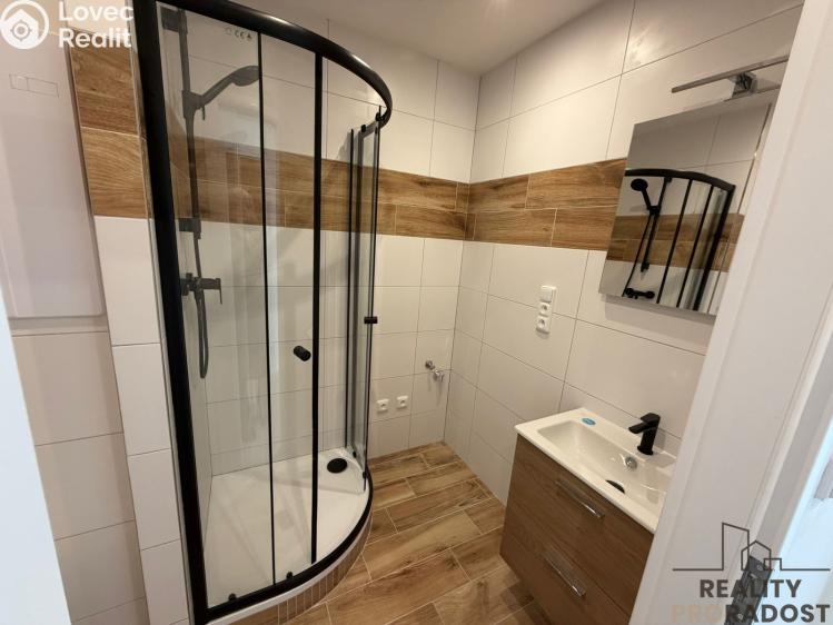 Prodej bytu 1+KK Praha, Veltruská č. 7