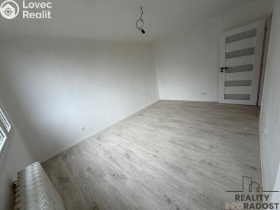 Prodej bytu 1+KK Praha, Veltruská č. 4