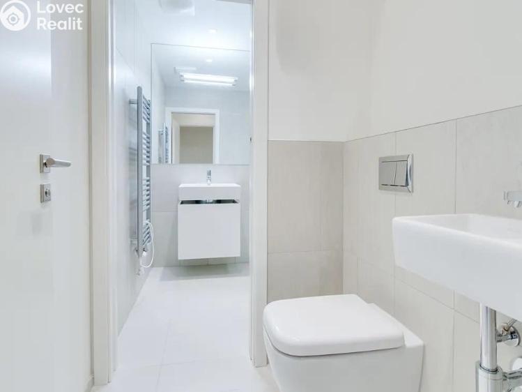 Pronájem bytu 2+KK Praha, Archangelská 868/6 č. 4